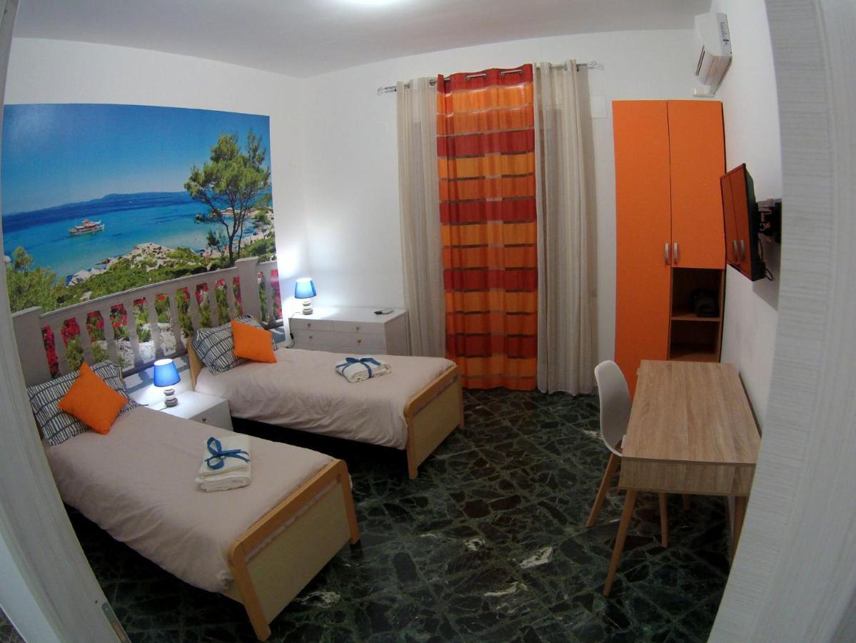 Domus Salerno Apartment ภายนอก รูปภาพ