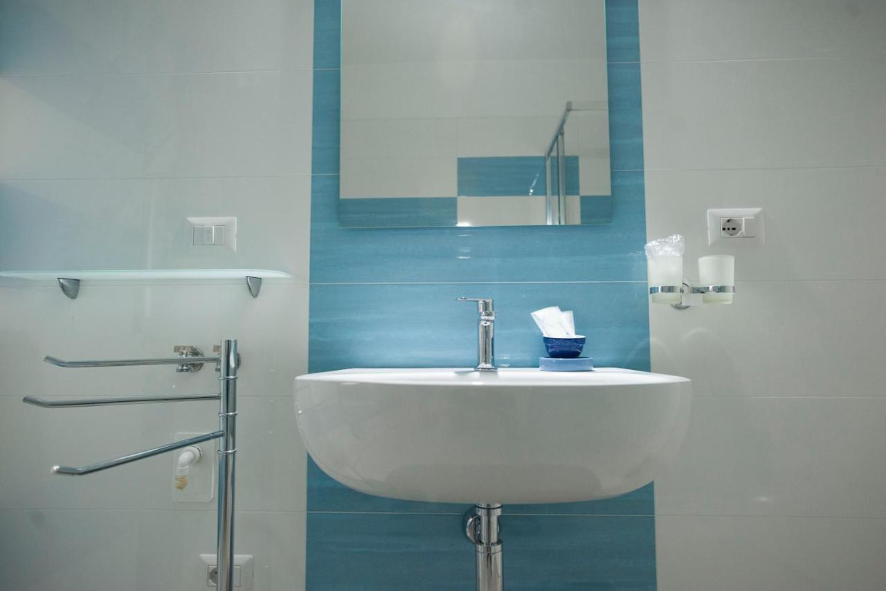 Domus Salerno Apartment ภายนอก รูปภาพ