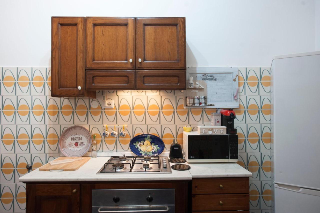 Domus Salerno Apartment ภายนอก รูปภาพ
