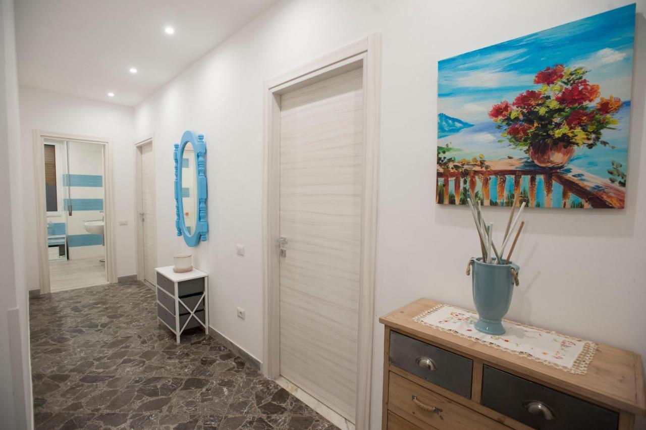 Domus Salerno Apartment ภายนอก รูปภาพ